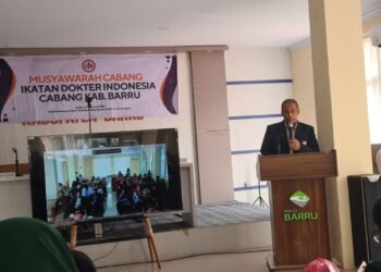 Dr. Suriadi Nurdin, Sp.B, M.Kes Kembali Memimpin IDI Cabang Barru untuk Periode 2025-2028